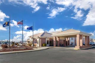 Comfort Inn & Suites Near Fallon Naval Air Station - Fallon - 0