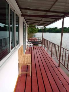 Raft House Bansuan Maenam - 1