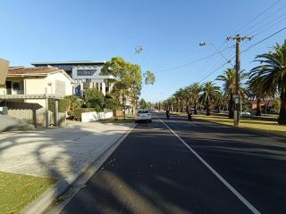 Cute, Cozy and Central Apartment 1 in Essendon with Free Parking - 4