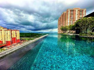 Cozy & Chic 3BR Apartment Great Location 2-10pax - 6