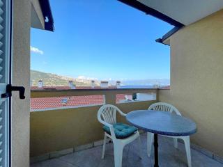 Apartments Capic Z - Baška - 1