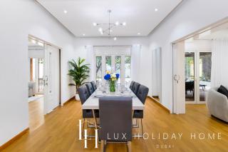 LUX The Meadows 5 Bed Villa - Dubai - 4