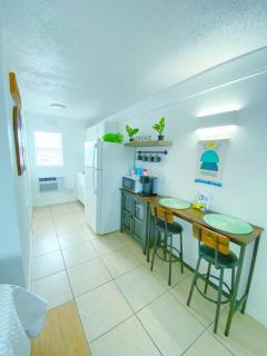 Sunrise Motel - St. Pete Beach - 9
