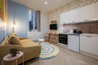 Calm and design metro Guichard - Lione - 0