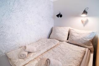 Stylish Urban Condo - Bratislava - 1