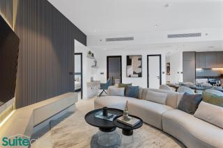 Luxe 2 Bedroom with Burj Khalifa and Canal Views - 5