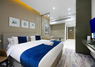 Modern Canal View with Balcony Damac Prive Dubai - 7