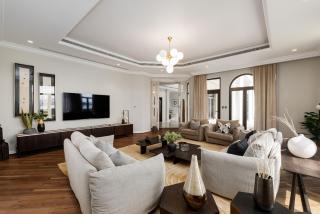 Frond D, Beachfront Villa, Palm Jumeirah - Mint Stay Homes - 2