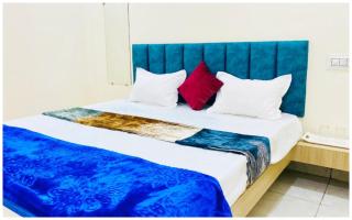 UJJAIN PREMIUM HOTEL - R A G H A V A N - Near Railway Station and Temple - Hygiene & Spacious Room - with wifi- and - Parking - fully Air Conditioned hotel at Prime Location - BEST HOTEL IN UJJAIN - 2