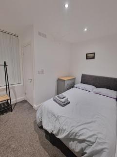 Beautiful Double Bedroom - Liverpool - 7
