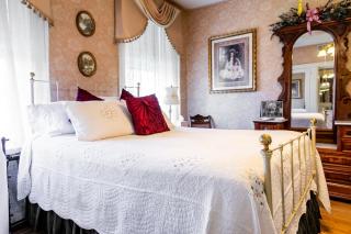 The Emig Mansion - York - 2