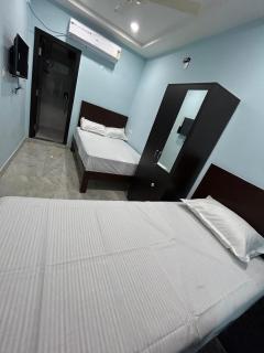 Shree Garuda Inn - Tirupati - 1
