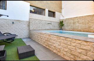 Megghy Maison - 3