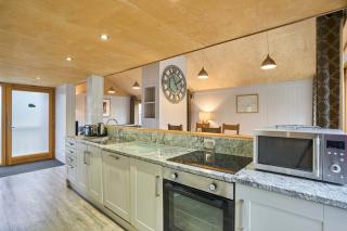 Host & Stay - Forest Lodges with Hot Tubs - Wareham - 4