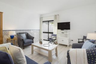 Areias de São João 2BR Apartment - Shared Pool & Terrace, by Hopstays - Albufeira - 9