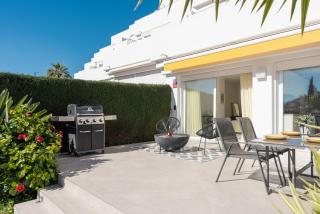 Beautiful 3BR with Garden & Pool Access - 6