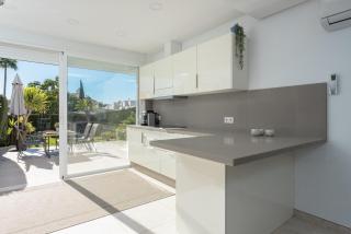 Beautiful 3BR with Garden & Pool Access - 4
