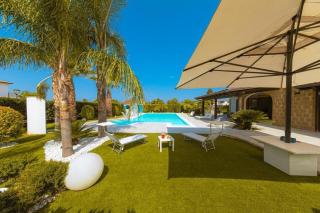 Villa Oxidiana with pool and garden - 7