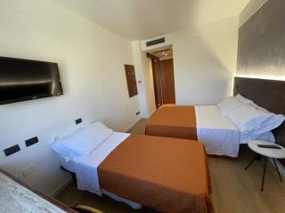 Hotel Sirena - B&B - Cesenatico - 3