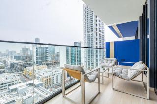 Scandinavian-Inspired Comfort - Designer's Pick - Full-size Pool - Heart of JVC - Brand New - 6