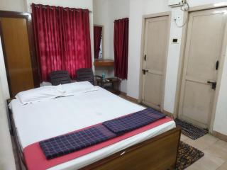 Visvam Guest House - 0