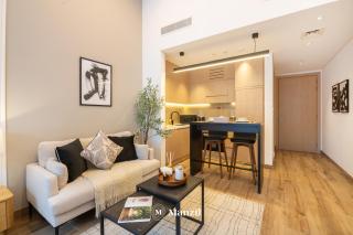 Luxury Studio in JVC with 5-Star Amenities near Circle Mall - 9