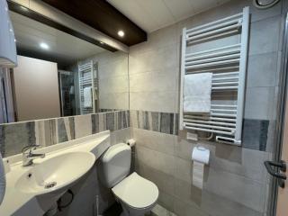 Brit Hotel St-Quentin/Nord - 9