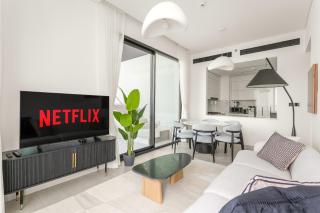 VayK - Luxury 2BR with Jacuzzi in JVC - 9