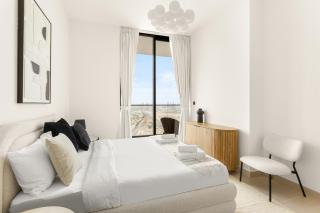 VayK - Luxury 2BR with Jacuzzi in JVC - 5