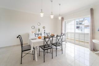 Villa Lemos by HelloVacations - 8