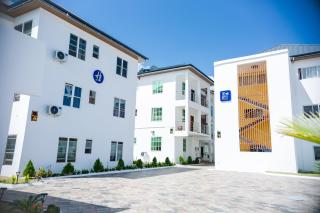 Escape to Luxury, HVillage - 0