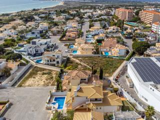 Villa Ribeiro by HelloVacations - Albufeira - 5