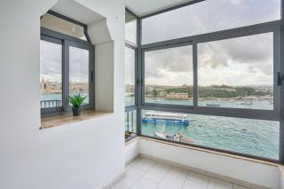 Luxurious Tigné Seafront Escape - - 3