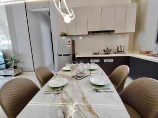 Deluxe 3 Bed 3 Bath Apartment - 2