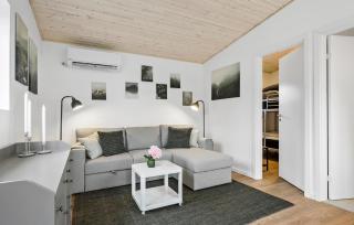 4 Bedroom Stunning Home In Væggerløse - Marielyst - 4