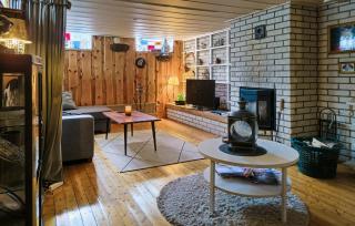 Lovely Home In Gullbrandstorp With Wifi - Gullbrandstorp - 3