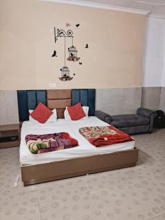 Uma Guest House - Lucknow - 8