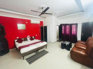 ICY Yellow Park Inn - Noida - 9