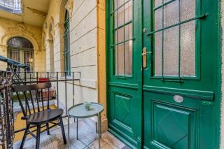 Anna's Ruin Corner - 8