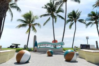 Sunny Beach Studio walk to beach - Deerfield Beach - 4