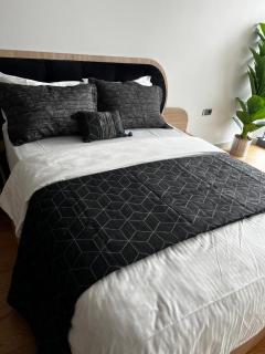 Luxury apt in the 40 plus floor - Istanbul - 2