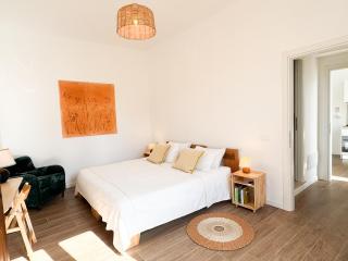 Bright Vatican Apartment - 6