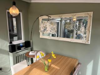 Honeybee Cottage, with a log fire & a hot tub. - Bradford - 6
