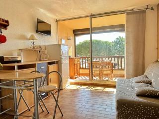 Studio cabine dans résidence avec piscine 4 couchages ARGELES SUR MER AR030-059 - 9