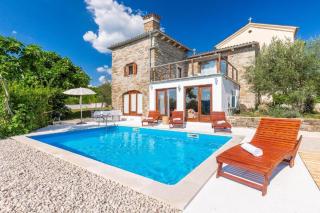 Villa Sussini in Central Istria for 8 people with jacuzzi & pet friendly - Krbune - 3