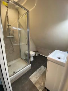 Apartment- Private studio in detached house - 6