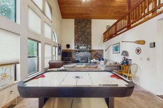 Bearfoot Getaway - 2