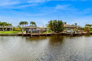 Elegance on the Canal - Cape Coral - 5