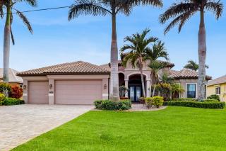 Elegance on the Canal - Cape Coral - 4