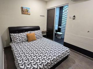 1813 HOME STAY 8 Roon 6 Bath 5MINUTE TO LEANING TOWER - Teluk Intan - 5
